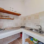 Vakantiehuis Robinson House Zrnovo