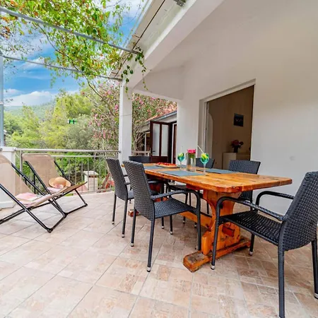 Robinson House Vikendica *